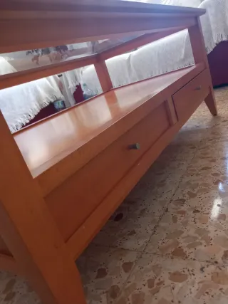 PRECIO FINAL.  Mesa de comedor de madera maciza