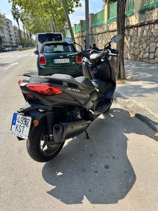 Yamaha X-MAX 300 ABS Negra/Gris