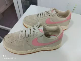 Deportivas Nike Air Beige y Rosa