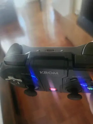 Mando KROM para videoconsola