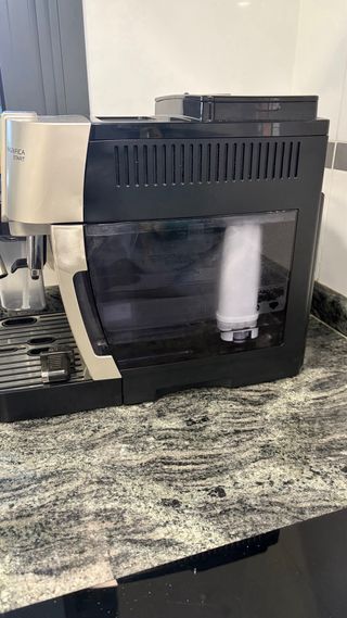 Cafetera Delonghi Magnífica Start