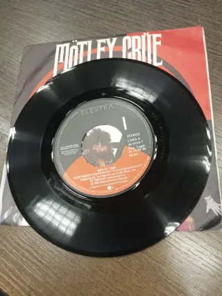 Motley Crue Keep Your Eye On The Money Vinilo