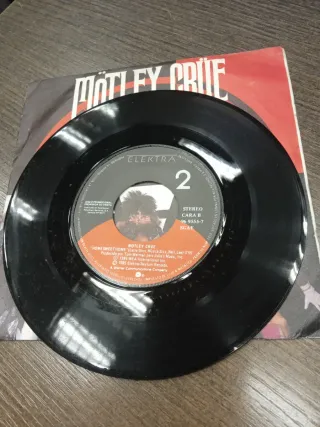 Motley Crue Keep Your Eye On The Money Vinilo