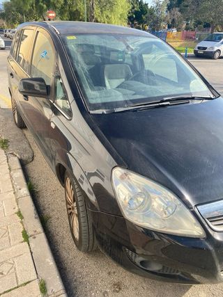 Opel Zafira 2011