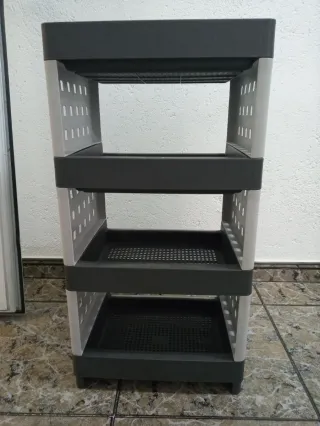 Organizador con estanterías