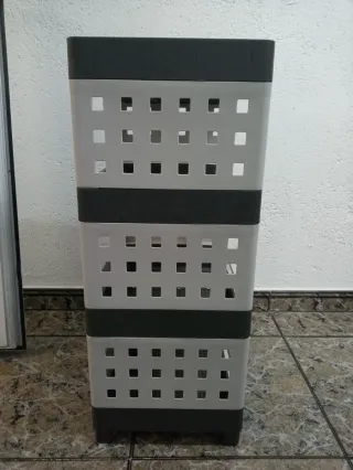 Organizador con estanterías