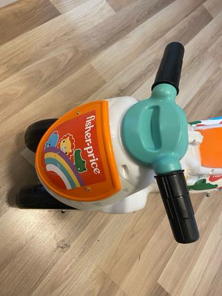 Moto correpasillos Fisher-Price animales
