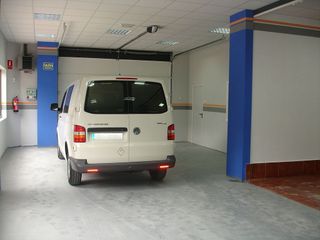 Local comercial en venta en La Chantría - La Lastra en León