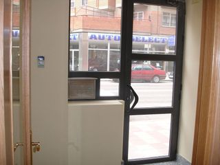 Local comercial en venta en La Chantría - La Lastra en León