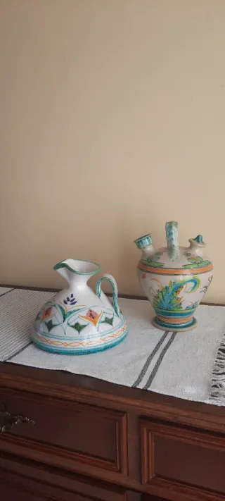 Cántaros cerámica. Colección.