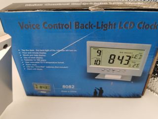 Reloj LCD Control Voz Alarma Luz