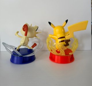 Statuette Pokemon Pikachu e Meowth Kinder
