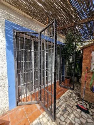 Reja de hierro plegable 4 hojas
