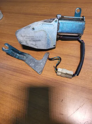 Motorino per tergicristalli  per auto