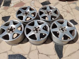 Llantas Mercedes 17