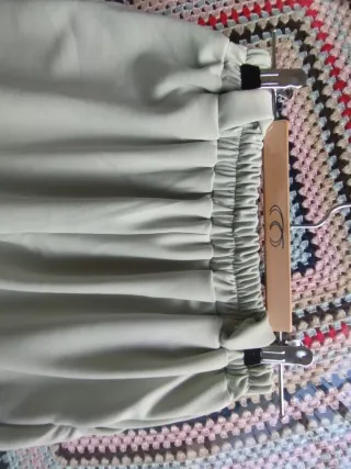 Pantalón crop capa de aire verde agua