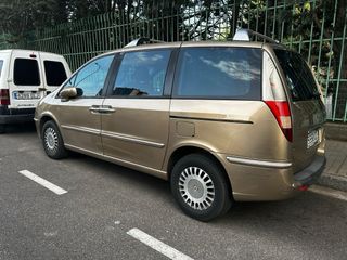 Lancia Phedra 2003