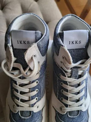 Zapatillas altas azul IKKS. Nuevas