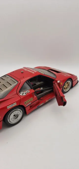 Ferrari F40 Corsa 1/18 Tonka
