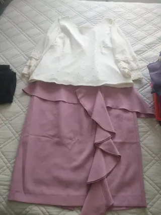 Conjunto invitada blusa talla 50- y falda 48.