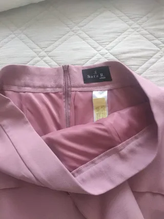 Conjunto invitada blusa talla 50- y falda 48.