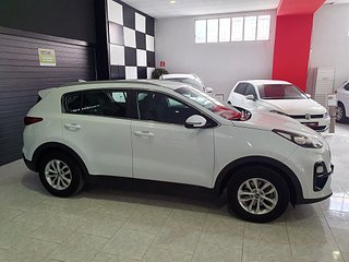 KIA Sportage hibrido, Carplay, navegador, cámara..