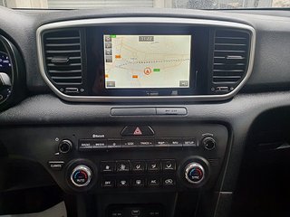 KIA Sportage hibrido, Carplay, navegador, cámara..