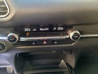 Mazda CX-30, hibrido, Carplay, navegador, LED...