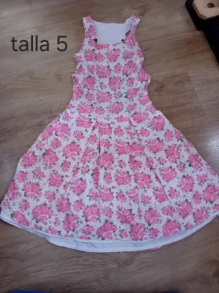Lote de 2 vestidos de bebé talla 5