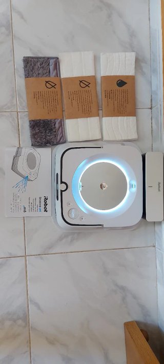 Roomba i3 + Base Autovaciado + M6