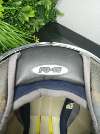 Casco HJC Talla L cierre de seguridad