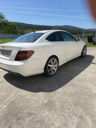 Defensa AMG trasera W204