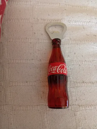 Abrebotellas imán Coca-Cola