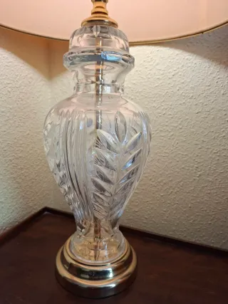 Lámpara de mesa cristal y tulipa rosa