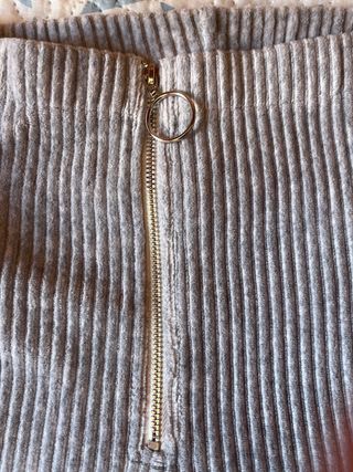 Pantalón campana pana gris Talla 32 xxs