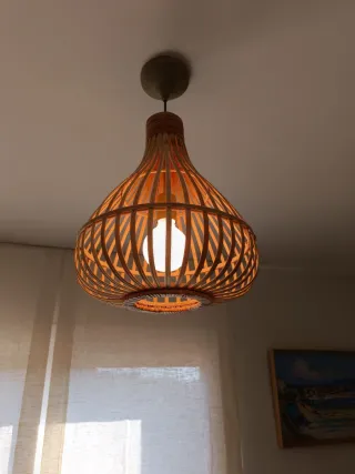 Lámpara de bambú colgante