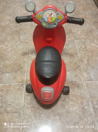 Moto Scooter Niña Roja Chicco