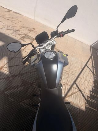 BMW F 900R Naked Moto