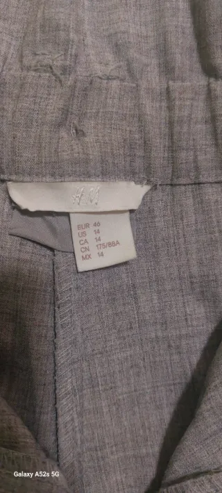 Pantalón H&M Gris