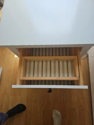 2 Mesas de noche blanca de madera 48€ cada una