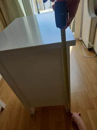 2 Mesas de noche blanca de madera 48€ cada una