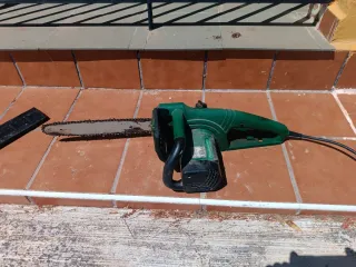 Motosierra eléctrica con cadena