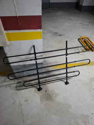 Separador de maletero ajustable