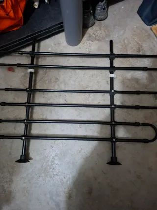 Separador de maletero ajustable