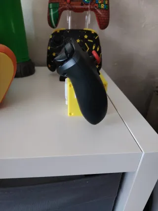 Soporte mando Switch Super Mario
