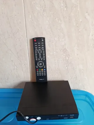 Reproductor DVD Neuvir con Mando