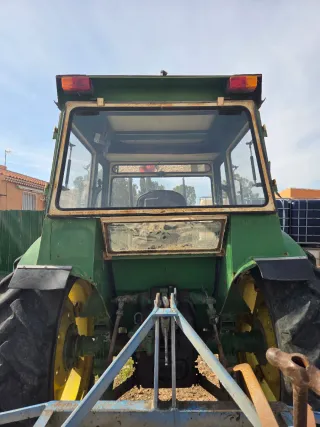 Tractor John Deere 717