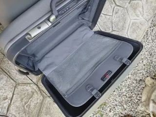 2 maletas con ruedas Roncato