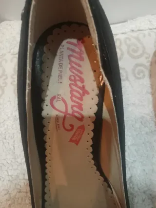 Zapatos Mustang Negros Tacón Peep Toe