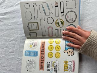 Libro Cosas no aburridas para ser la mar de feliz